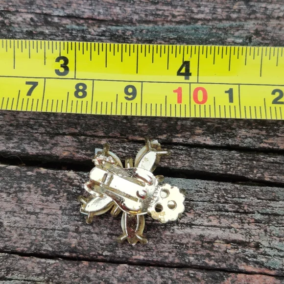 Vintage pat pend mother of pearl crystal flower earrings - Picture 3 of 6